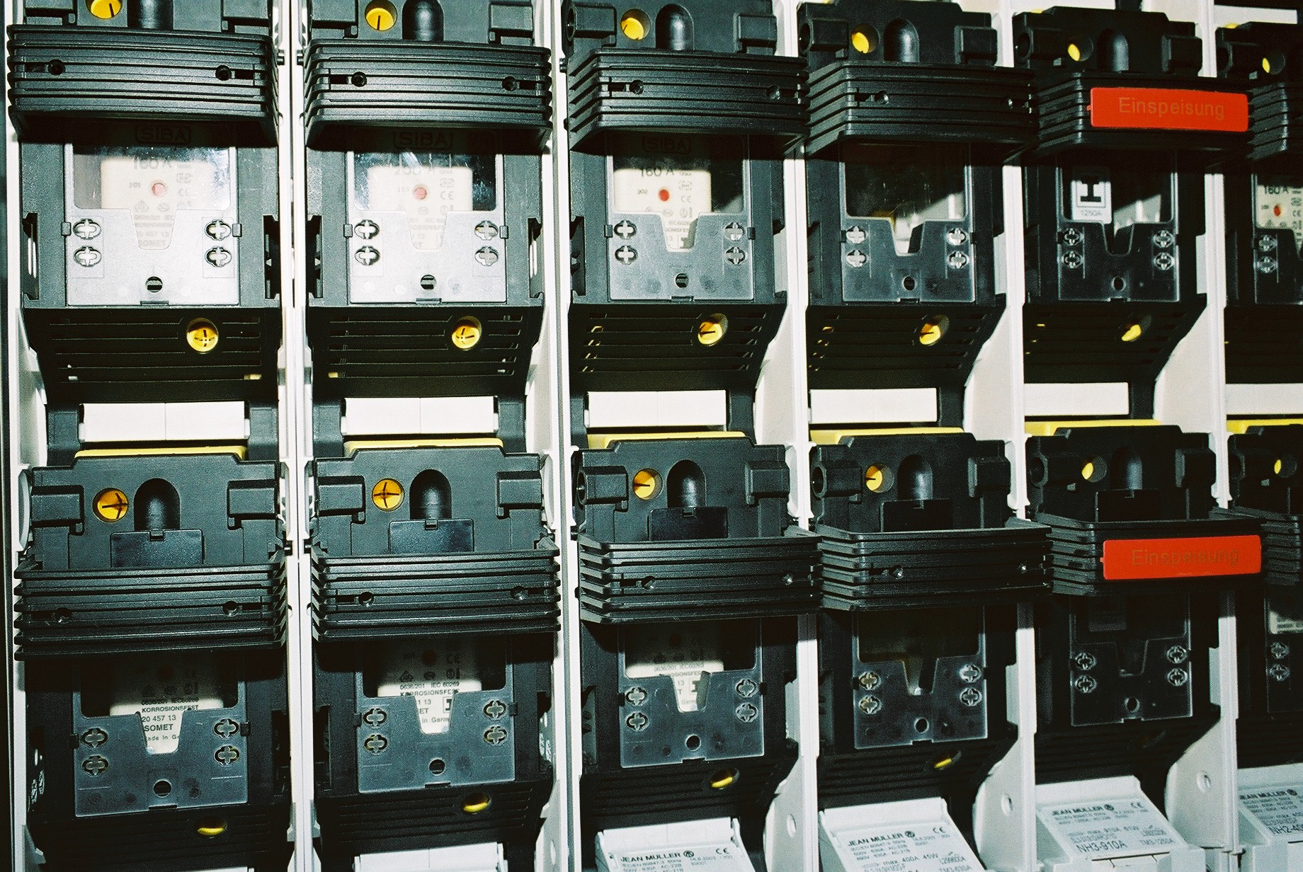 Waibel Elektroanlagen GmbH LEISTUNGEN